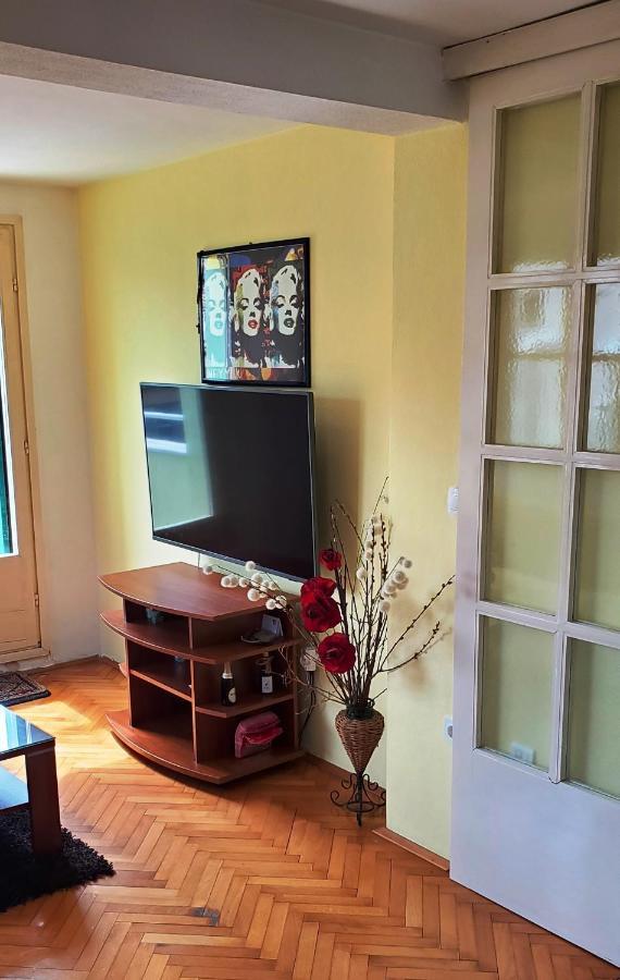 Zee Apartment Zára Kültér fotó